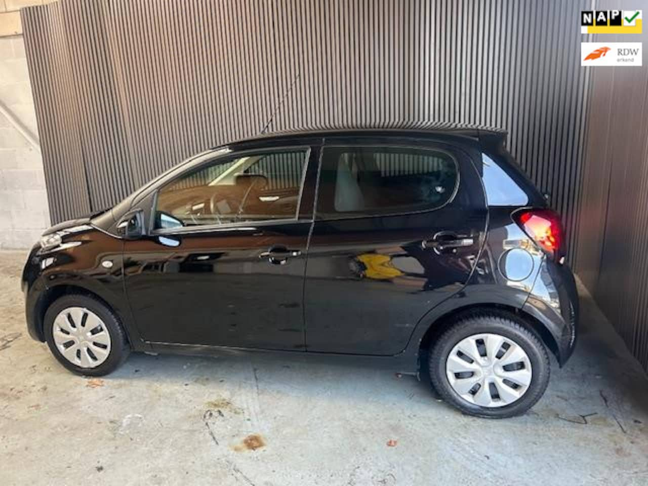 Citroën C1 - 1.0 VTi Feel 1.0 VTi Feel - AutoWereld.nl