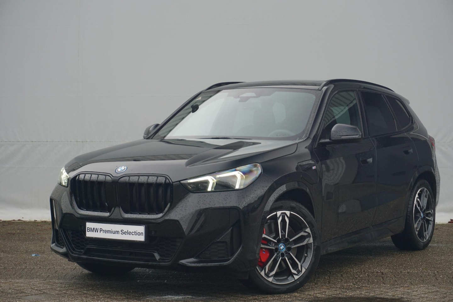 BMW X1 - xDrive25e M Sport Pro / Trekhaak / Stoel- en Stuurverwarming - AutoWereld.nl