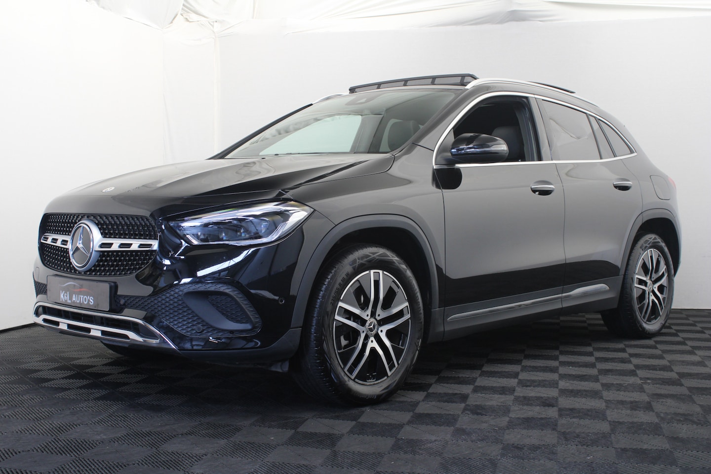 Mercedes-Benz GLA-Klasse - 250 e Business Line |Pano|Stoelverwarming|Navi| - AutoWereld.nl