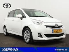 Toyota Verso S - 1.3 VVT-i Trend | Camera | Trekhaak | Panoramadak | LM velgen | Climate Control | Cruise C