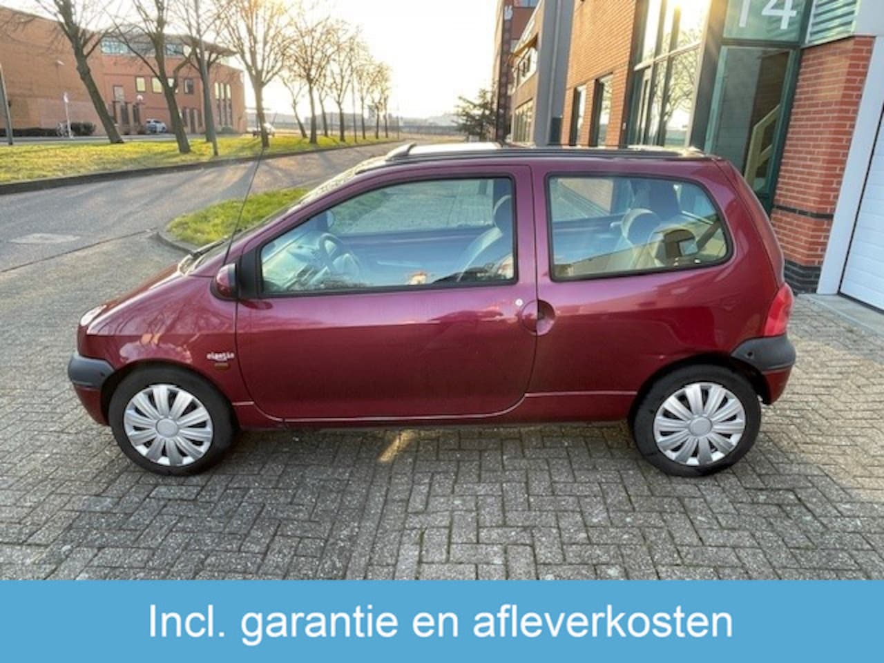 Renault Twingo - 1.2 Cinétic Quickshift 5 | APK 12/10/2025 | KM 197337 NAP EL.RAMEN & EL.SPIEGELS & GLAZEN - AutoWereld.nl