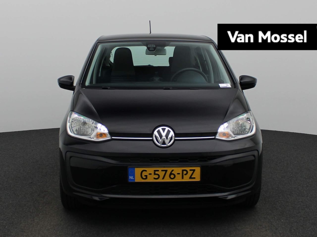 Volkswagen Up! - 1.0 BMT move up! 60 PK | Airco | Bluetooth | DAB+ | Telefoonhouder | Elektrische ramen | L - AutoWereld.nl