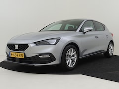 Seat Leon - 1.0 eTSI MHEV 110PK DSG/AUTO Style Business Intense | Navigatie | Climate Control | Achter