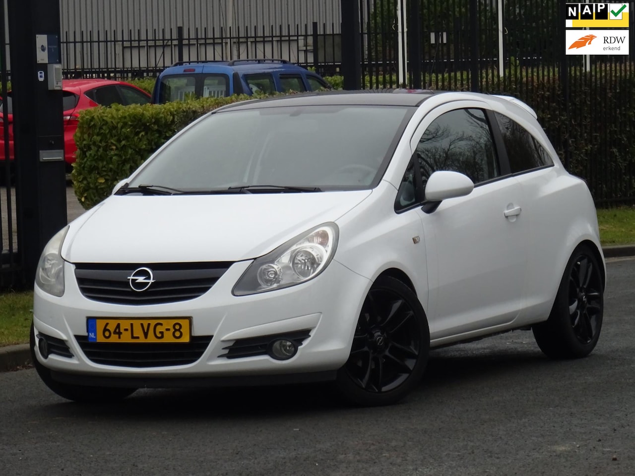 Opel Corsa - 1.4-16V Color Edition NAP/NAVI/AIRCO/APK 02-2026 - AutoWereld.nl