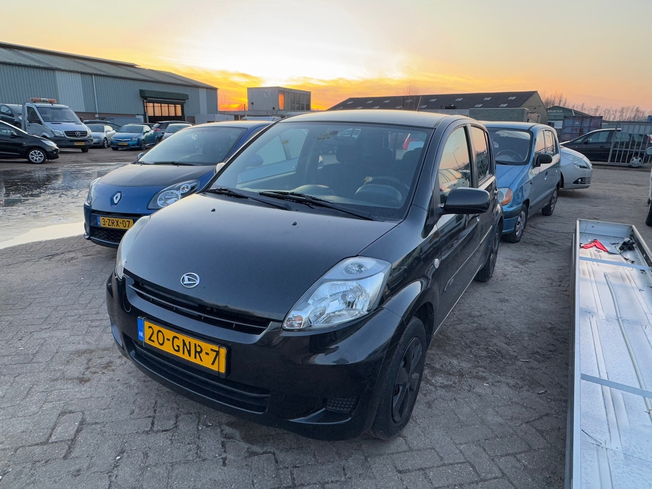 Daihatsu Sirion 2 - 1.0-12V Premium 1.0-12V Premium - AutoWereld.nl