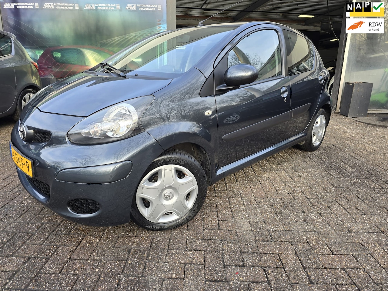 Toyota Aygo - 1.0-12V Comfort Navigator | AUTOMAAT | 2E EIGENAAR | AIRCO | NAVI | - AutoWereld.nl