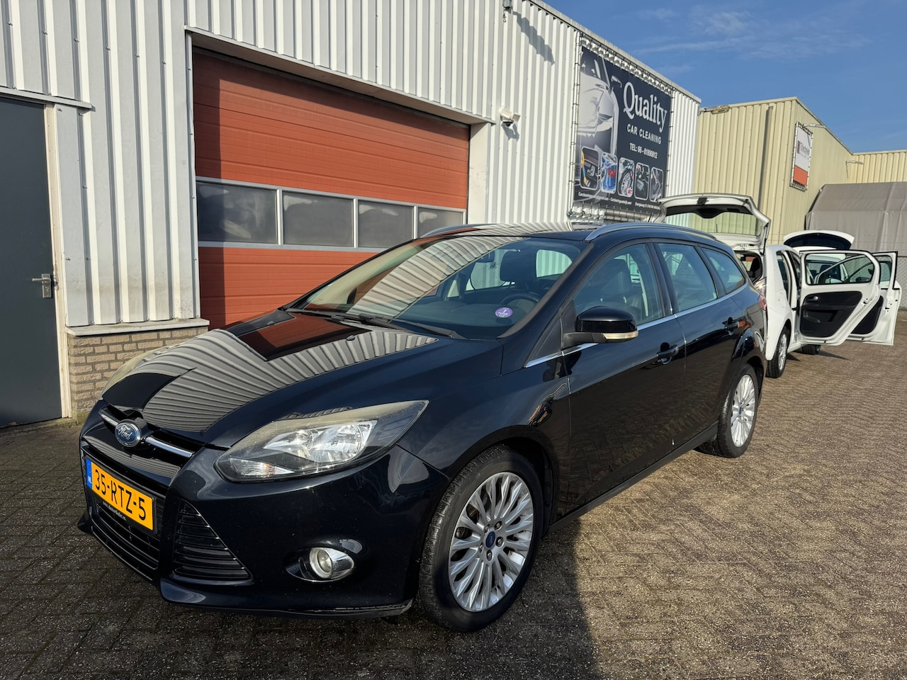 Ford Focus Wagon - 1.6 EcoBoost First Edition 1.6 EcoBoost First Edition - AutoWereld.nl