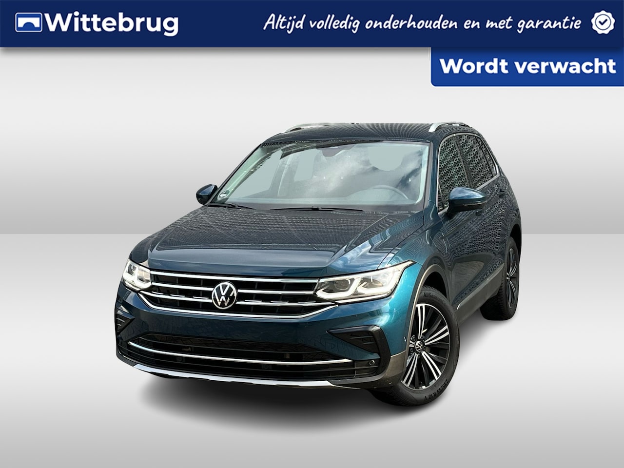 Volkswagen Tiguan - 1.4 TSI 245pk eHybrid Elegance / Matrix LED / LM 18 inch / Trekhaak wegkl. / Navi / App Co - AutoWereld.nl