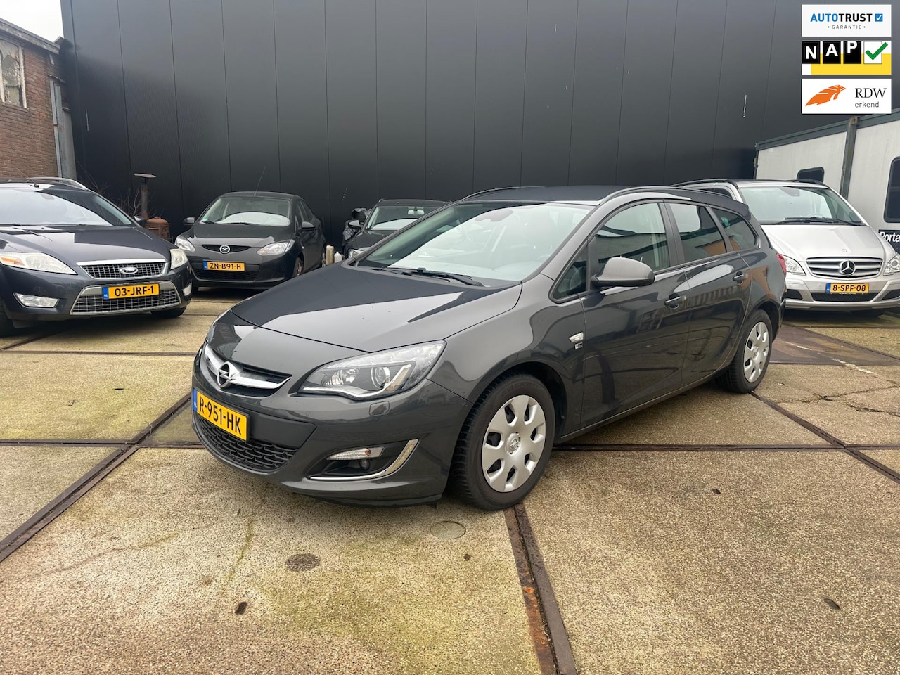 Opel Astra Sports Tourer - 1.4 Turbo Design Edition 1.4 Turbo Design Edition - AutoWereld.nl