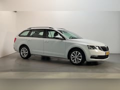 Skoda Octavia Combi - 1.0 TSI Greentech Business Edition Navigatie Parkeersensoren App-Connect