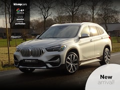 BMW X1 - xDrive20i xLine | 1e Eig | unieke Kmstand | Nieuwstaat