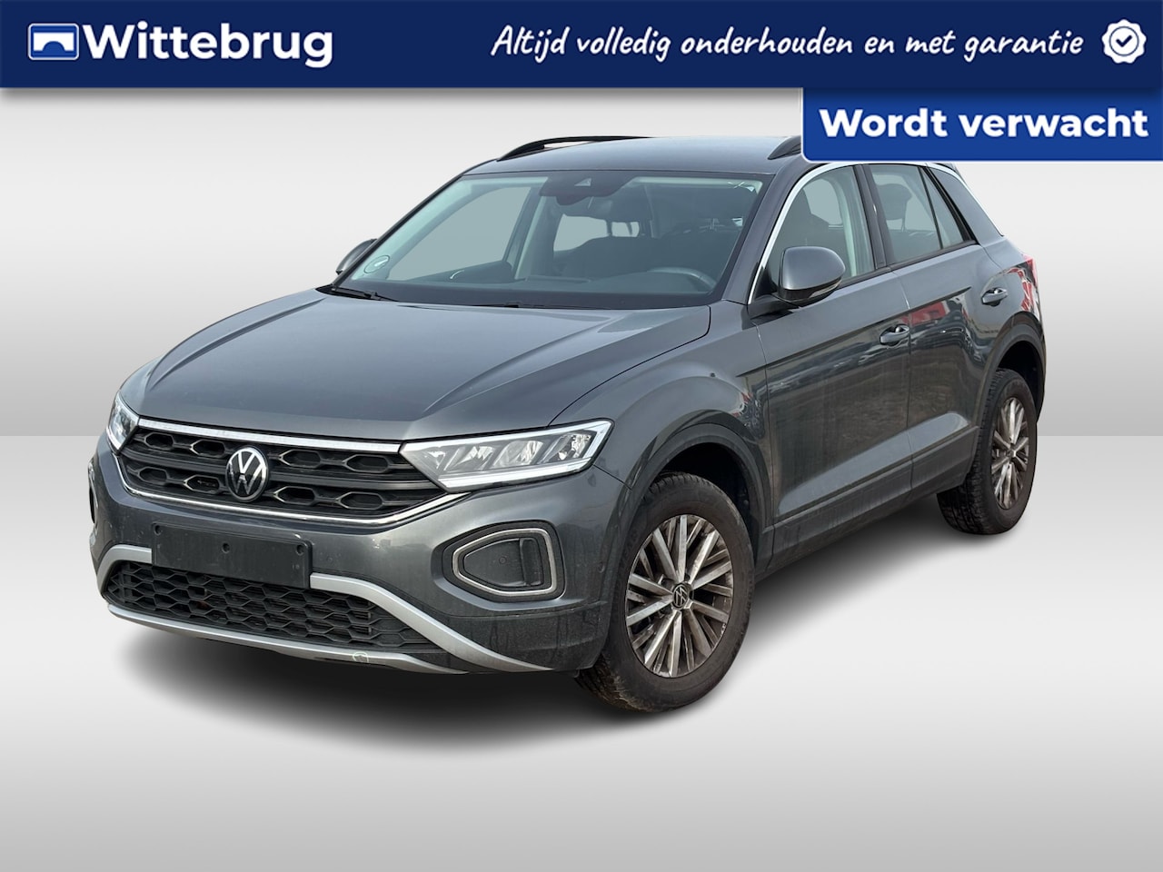 Volkswagen T-Roc - 1.0 TSI 110pk Life / Navigatie by APP Connect / LED / LM 16 inch / Park Assist / Climatron - AutoWereld.nl