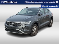 Volkswagen T-Roc - 1.0 TSI 110pk Life / Navigatie by APP Connect / LED / LM 16 inch / Park Assist / Climatron