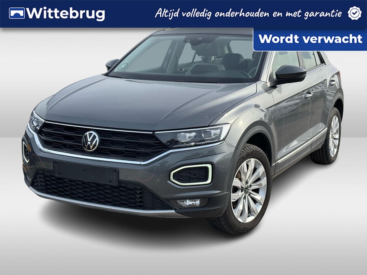 Volkswagen T-Roc - 1.5 TSI 150pk Sport DSG Automaat / Navigatie bij APP Connect / LM 17 inch / Parkeersensore - AutoWereld.nl