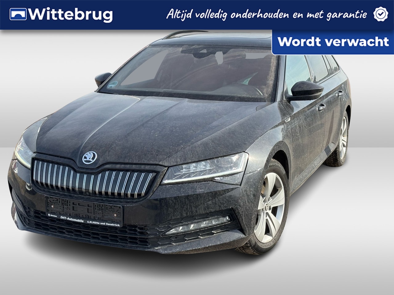 Skoda Superb Combi - 1.4 TSI iV Sportline Business / NAVI / APP.Connect / Half Leder / PANODAK / 19"LMV - AutoWereld.nl