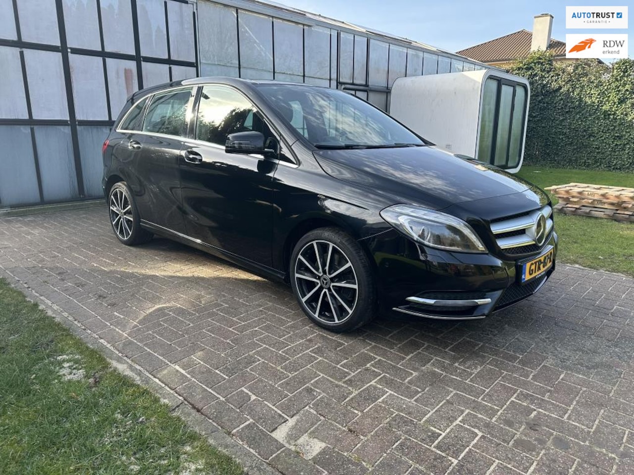 Mercedes-Benz B-klasse - 250 Aut Pano Standkachel Memory - AutoWereld.nl