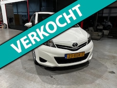 Toyota Yaris - 1.0 VVT-i Aspiration / 5-Drs / Trekhaak / Camera / Nap / Airco /