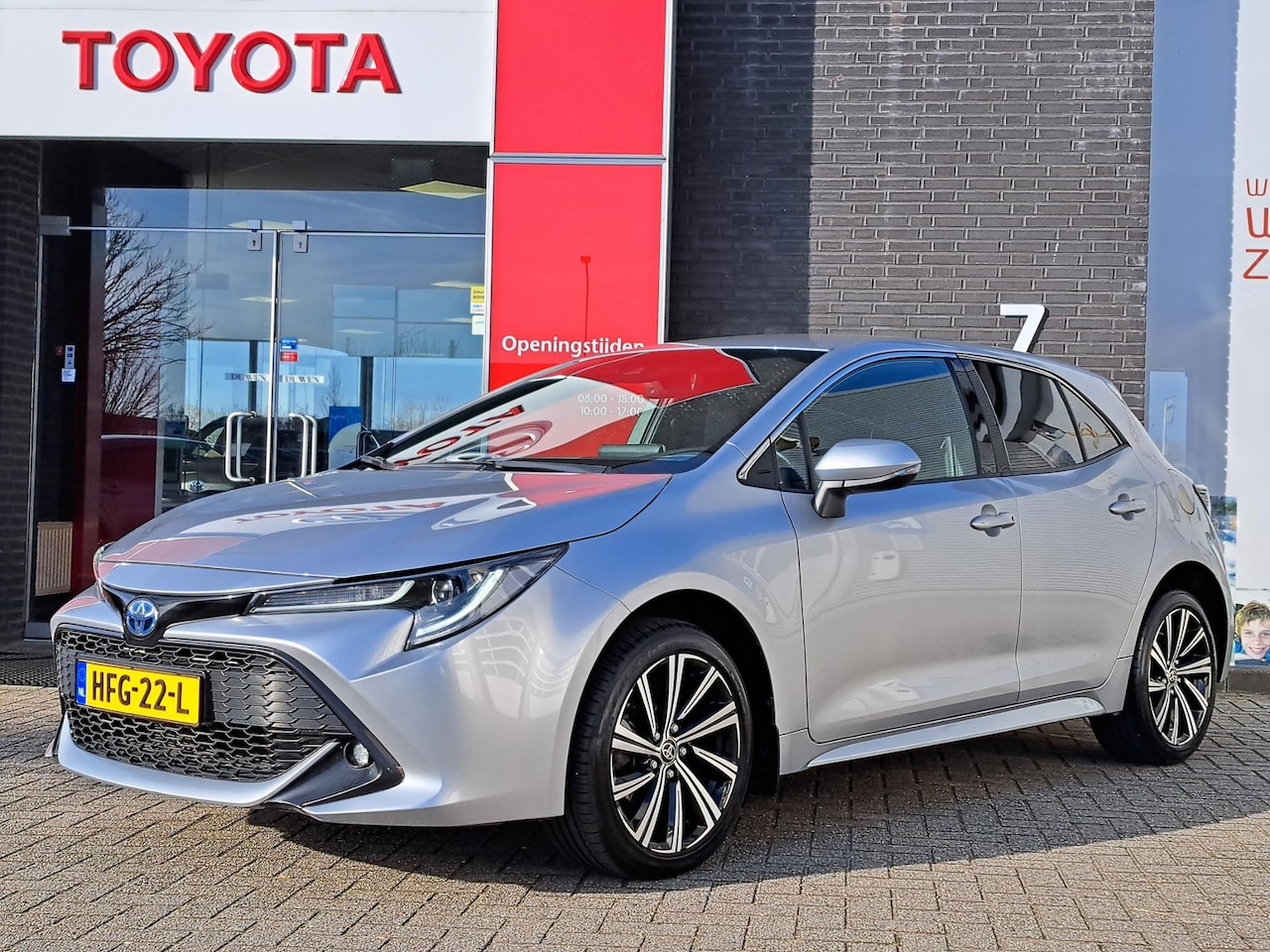 Toyota Corolla - 1.8 Hybrid Dynamic CLIMATE CONTROL CRUISE CONTROL CAMERA - AutoWereld.nl