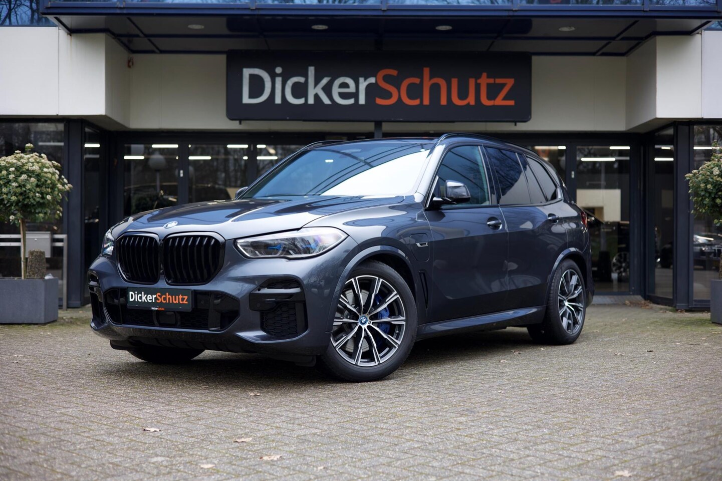 BMW X5 - XDrive45e | M Sport | Massage | Harman | Ventilatie - AutoWereld.nl