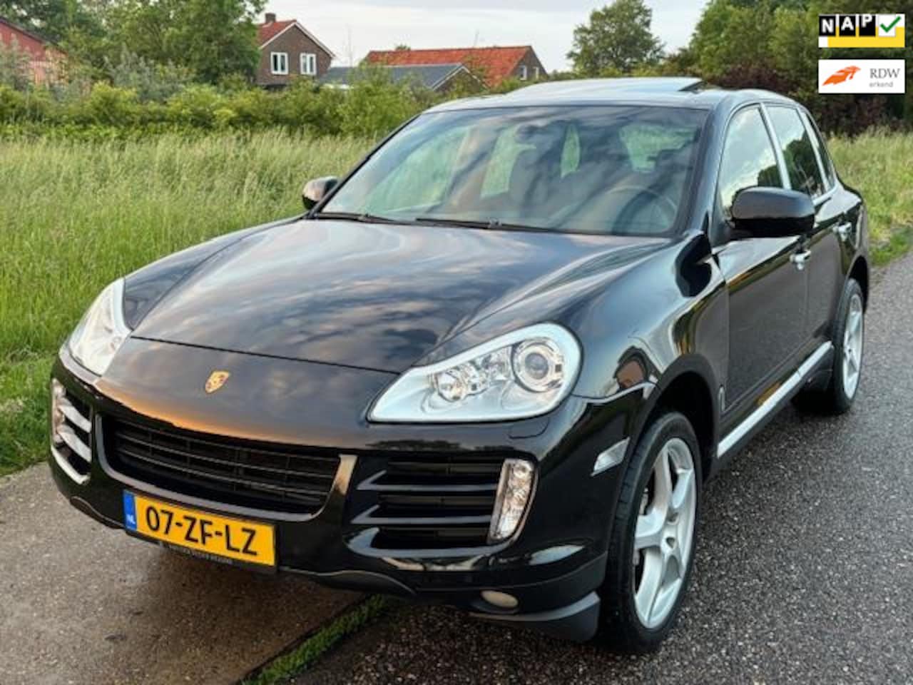 Porsche Cayenne - 4.8 S Automaat ECC Audio/CD Navigatie Electric pakket Leder LMV 20" Schuif-/Kanteldak PDC - AutoWereld.nl