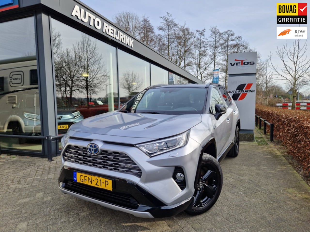 Toyota RAV4 - 2.5 Hybrid Bi-Tone/LEDER, Electr A-klep, Stuur-en stoelverwarming - AutoWereld.nl