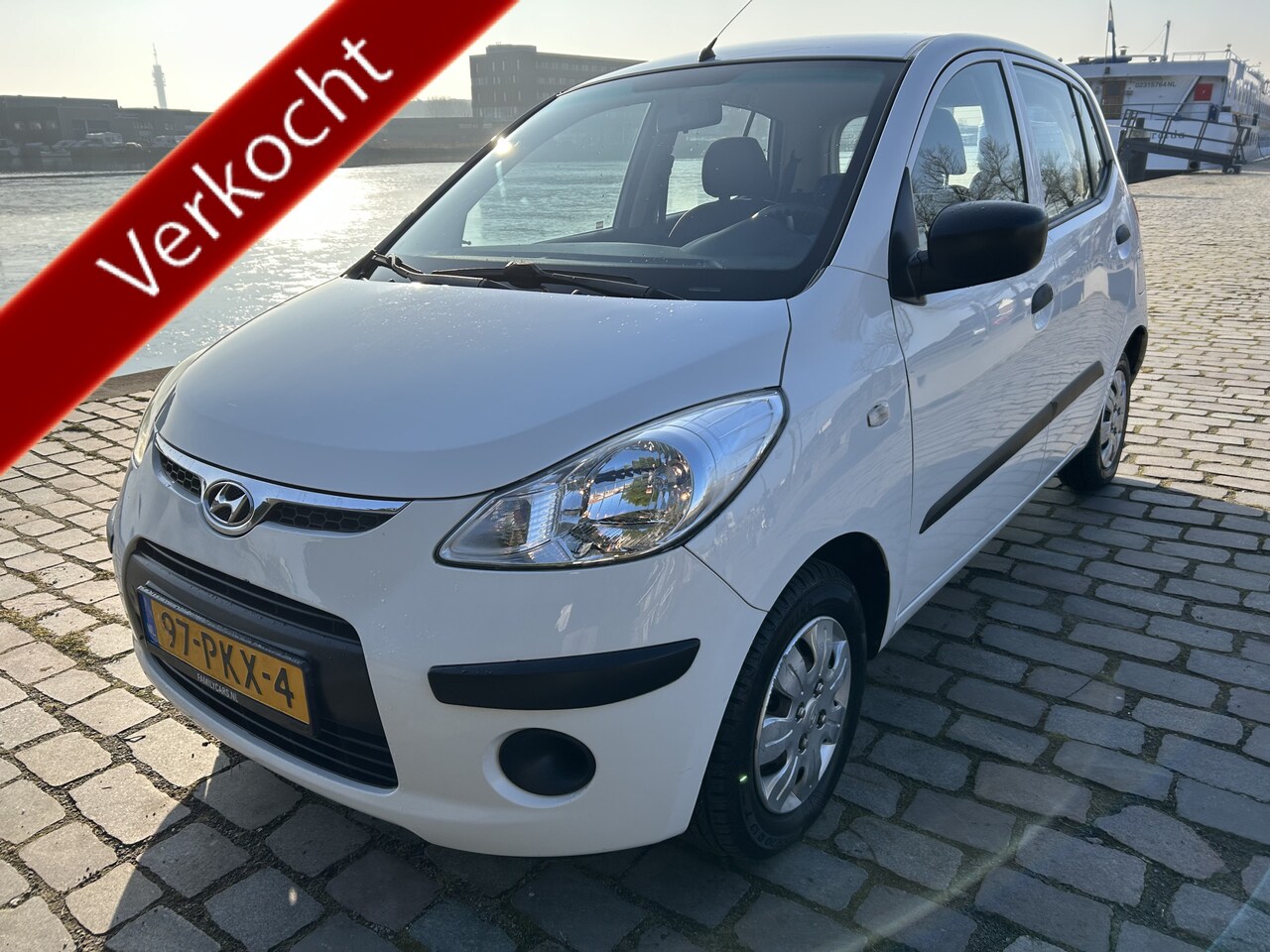 Hyundai i10 - 1.1 Active Cool 5 deurs airco super zuinig - AutoWereld.nl