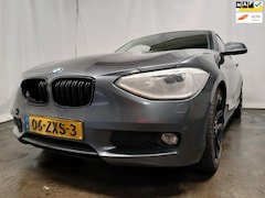 BMW 1-serie - 116i Upgrade Edition SCHADEAUTO