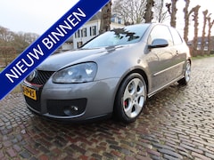 Volkswagen Golf - 2.0 TFSI GTI Ecc Cruisecontrol Schuif/Kanteldak Navigatie 6 Bak *NL Auto