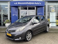 Toyota Yaris - 1.3 VVT-i Dynamic Navigatie Achteruitrijcamera info: M.Safari 0492588976