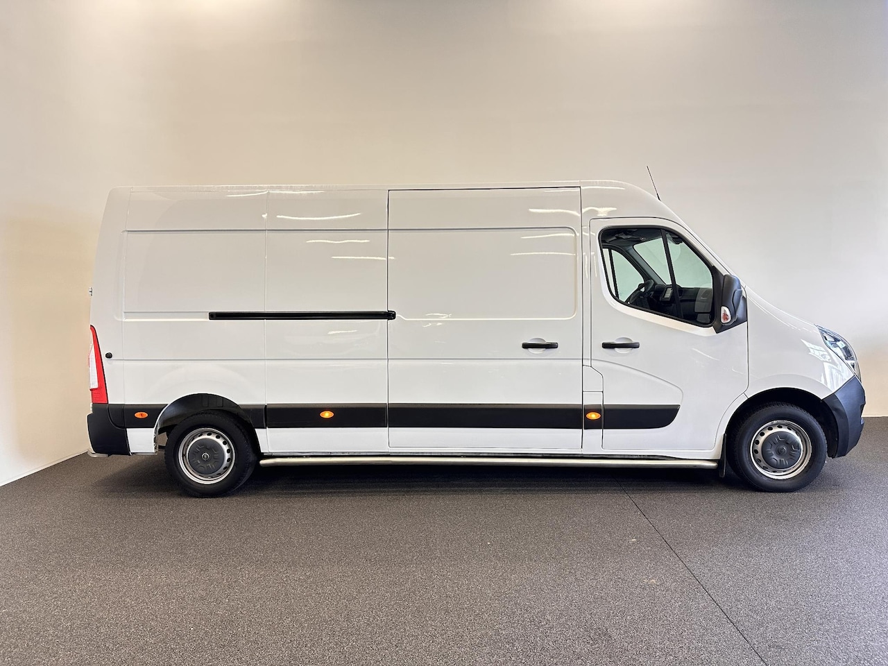 Opel Movano - 135pk L3H2 Airco / ECC Navi Cruise Control Parkeersensoren Sidebars - AutoWereld.nl