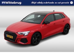 Audi A3 Sportback - 35 TFSI S edition / Panorama dak / Diamant Leder / Achteruitrijcamera / Climate / 19 Inch