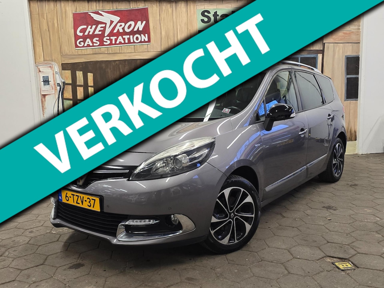 Renault Grand Scénic - 1.2 TCe Bose 7p./AIRCO/NAVI/CRUISE/ - AutoWereld.nl