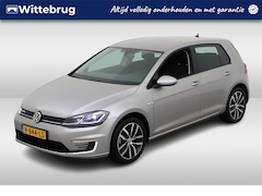 Volkswagen e-Golf - E-DITION / Warmtepomp / 17 Inch / Achteruitrijcamera / PDC / Digital Cockpit