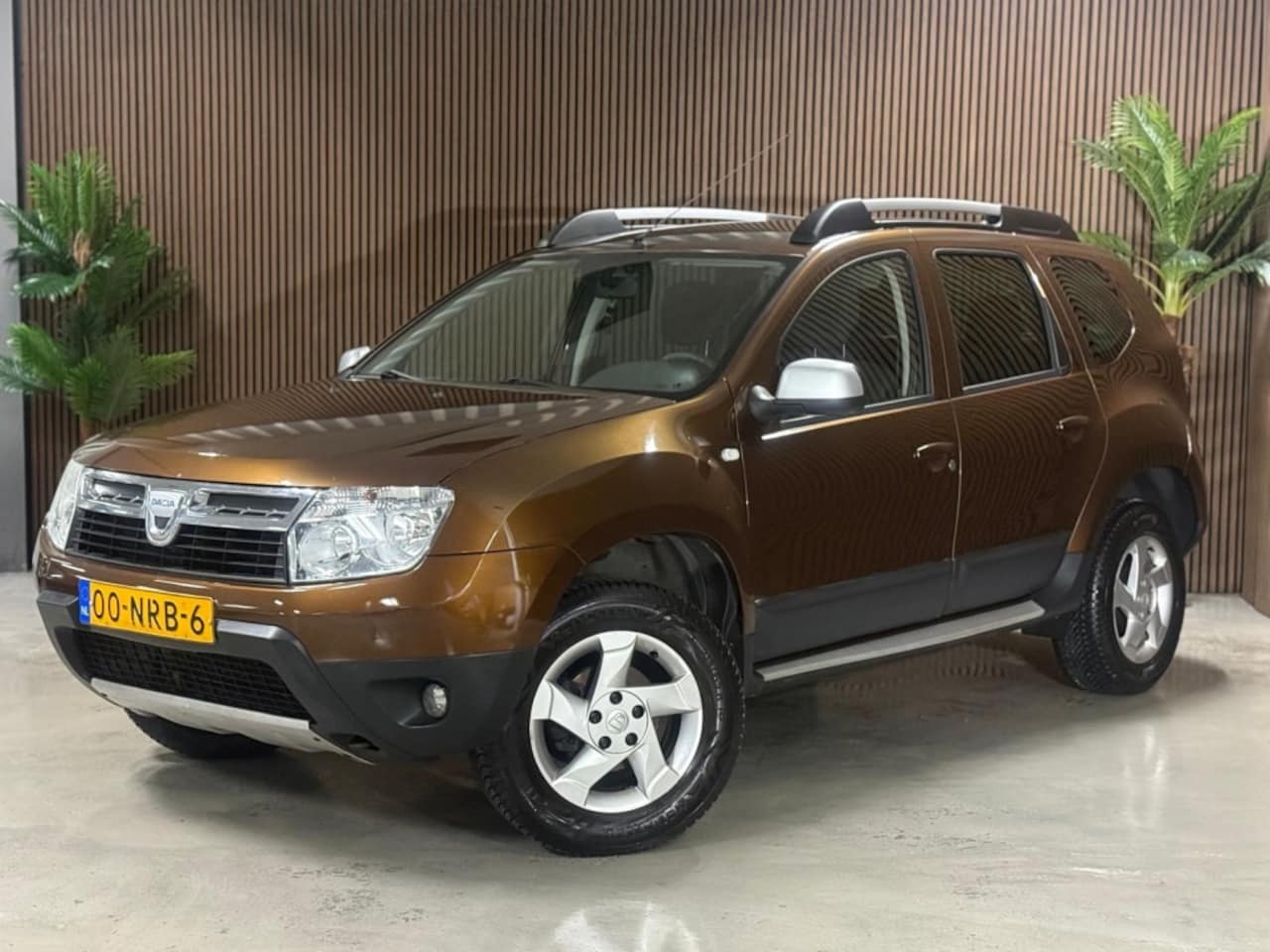 Dacia Duster - 1.6 Lauréate 2wd 1.6 Lauréate 2wd - AutoWereld.nl