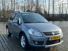 Suzuki SX4 - 1.6 Shogun Zeer mooi auto lage km airco trekhaak elektrische ramen cv op afs