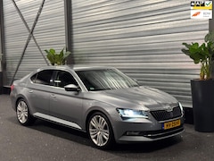 Skoda Superb - 2.0 TDI Style Business Bi-Xenon | Carplay | Leder | ACC | PDC