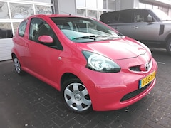 Toyota Aygo - | AIRCO | ROOD | 1.0-12V