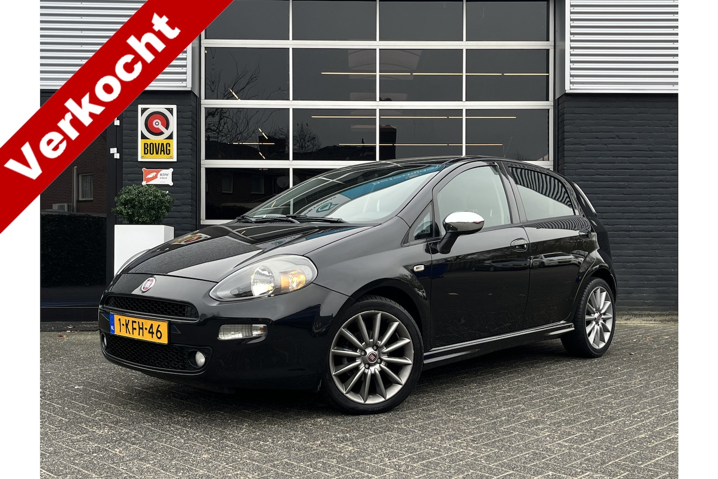 Fiat Punto Evo - 0.9 TwinAir Sport 0.9 TwinAir Sport, Airco, Bluetooth, Cruise, PDC, NAP - AutoWereld.nl