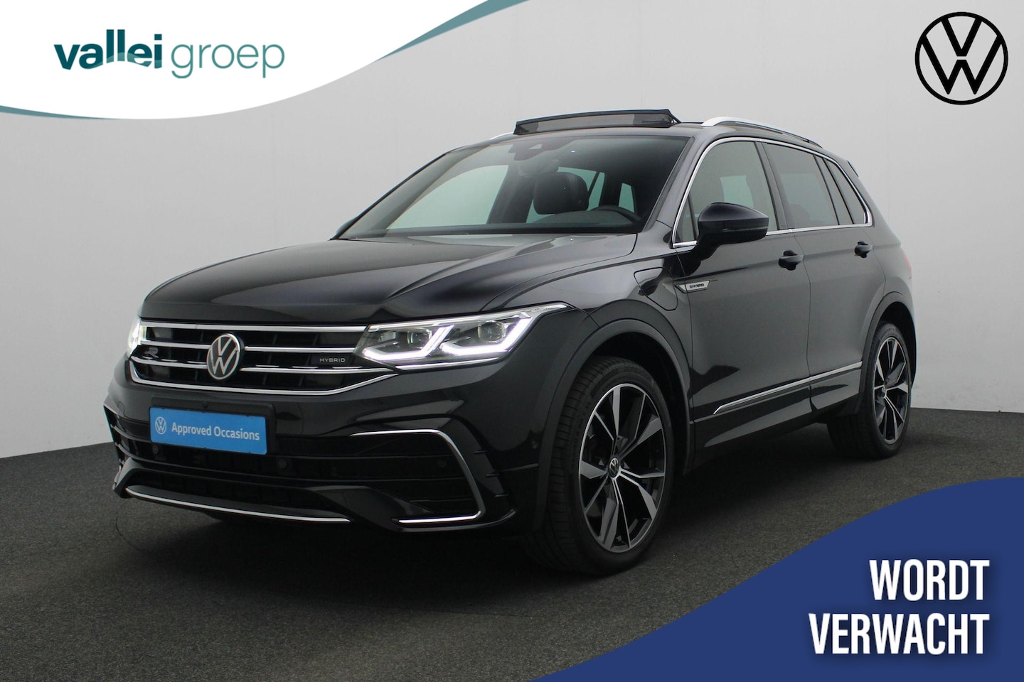 Volkswagen Tiguan - 1.4 TSI 218 pk DSG eHybrid R-Line Business+ | Panoramadak | Trekhaak | Leder | Geheugensto - AutoWereld.nl