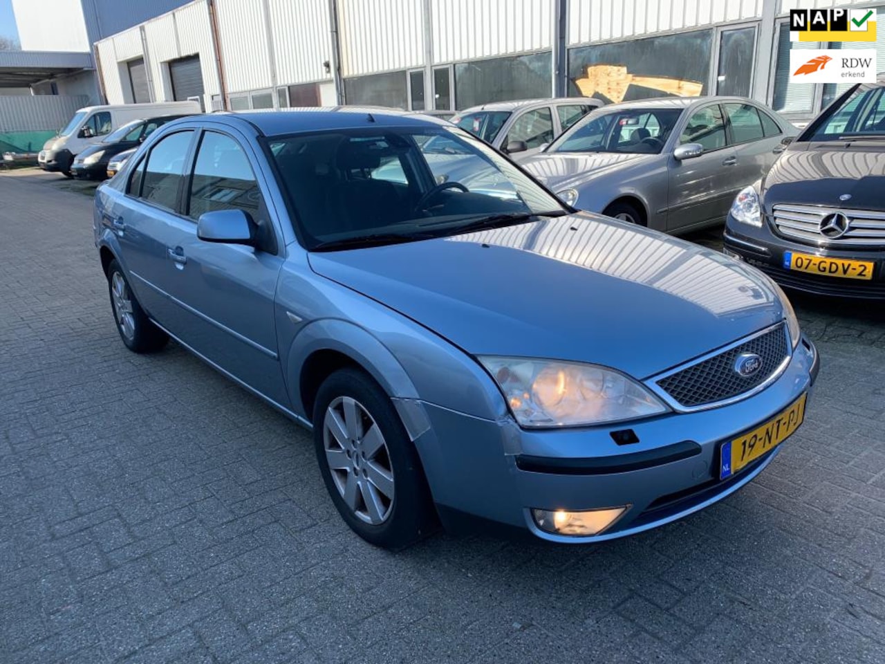 Ford Mondeo - 1.8-16V First Edition Clima Cruise Control Elektr pakket Lm Velgen Rijdt en schakelt perfe - AutoWereld.nl