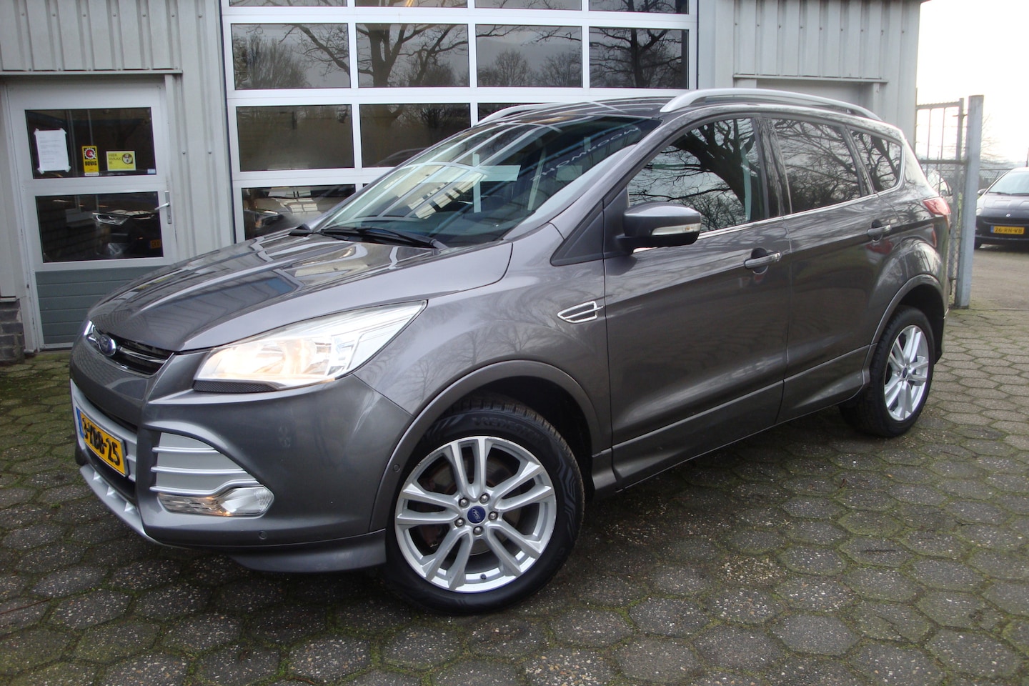 Ford Kuga - 1.6 Titanium Plus 4WD / Trekhaak - AutoWereld.nl