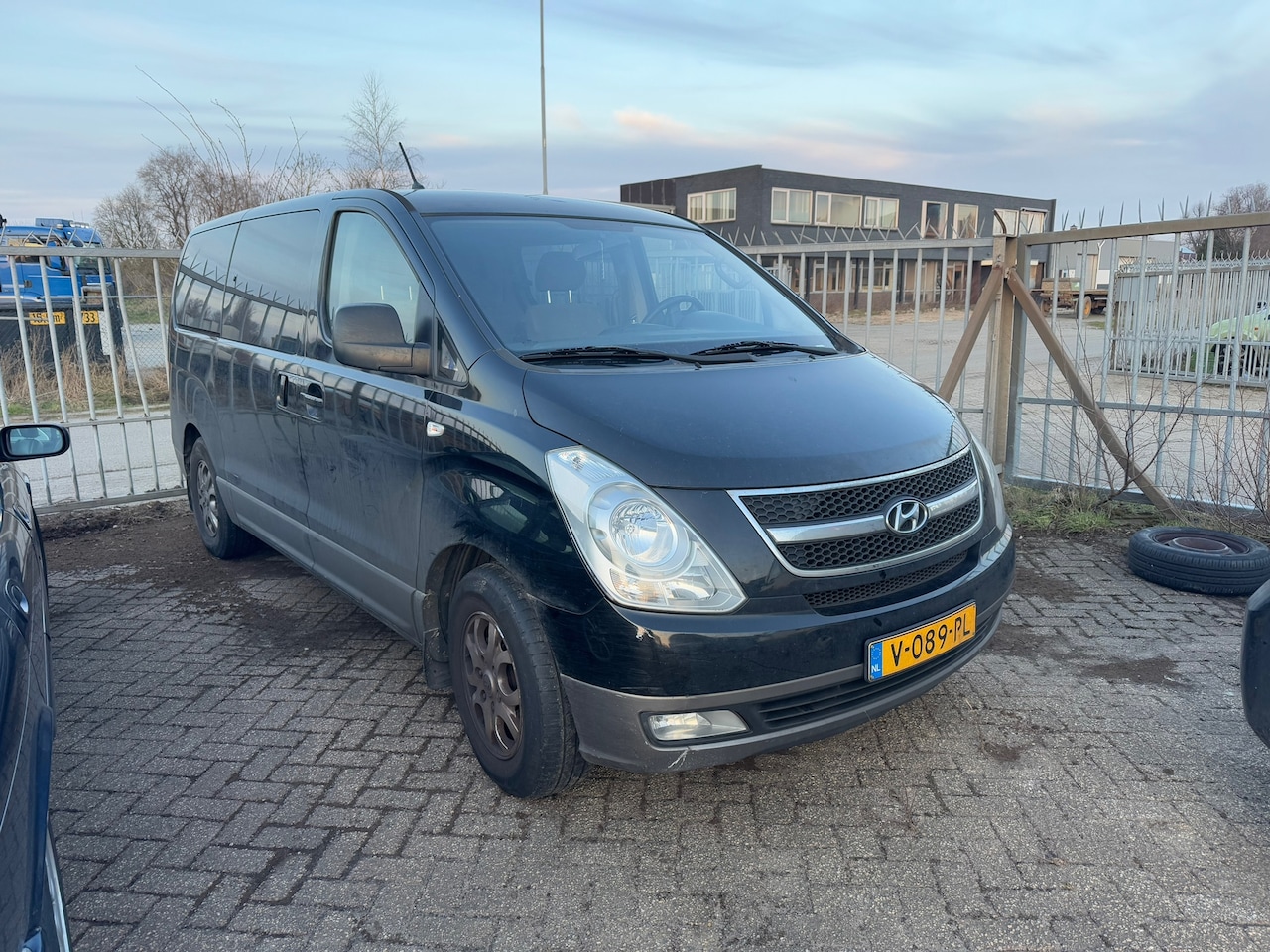 Hyundai H 300 - 2.5 CRDi Active DC dubbel cabine - AutoWereld.nl