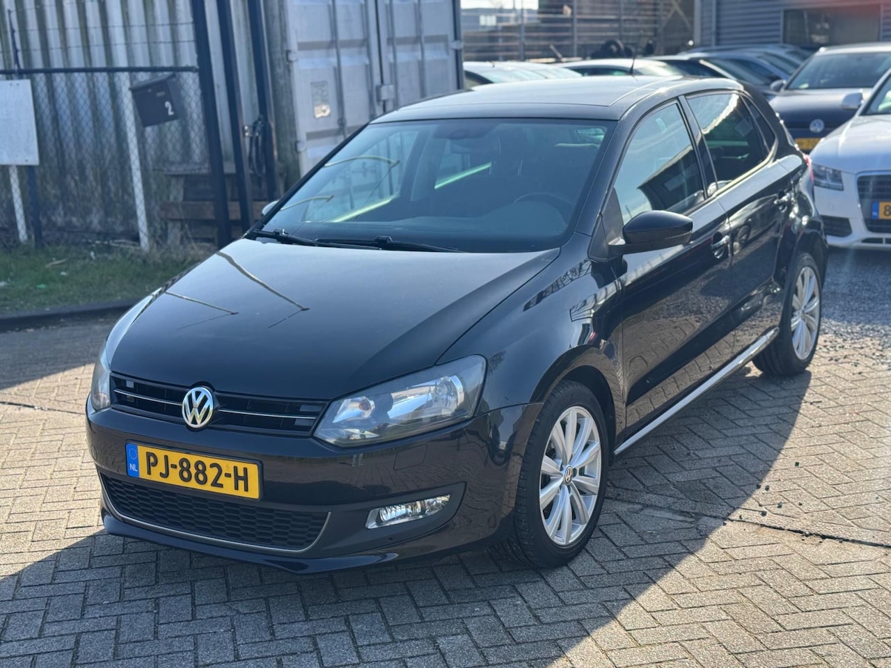 Volkswagen Polo - 1.4-16V Highline Airco Stoelverwarming 5 Deurs - AutoWereld.nl