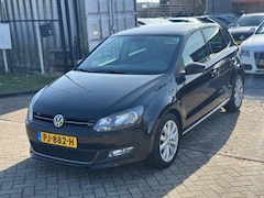 Volkswagen Polo - 1.4-16V Highline Airco Stoelverwarming 5 Deurs