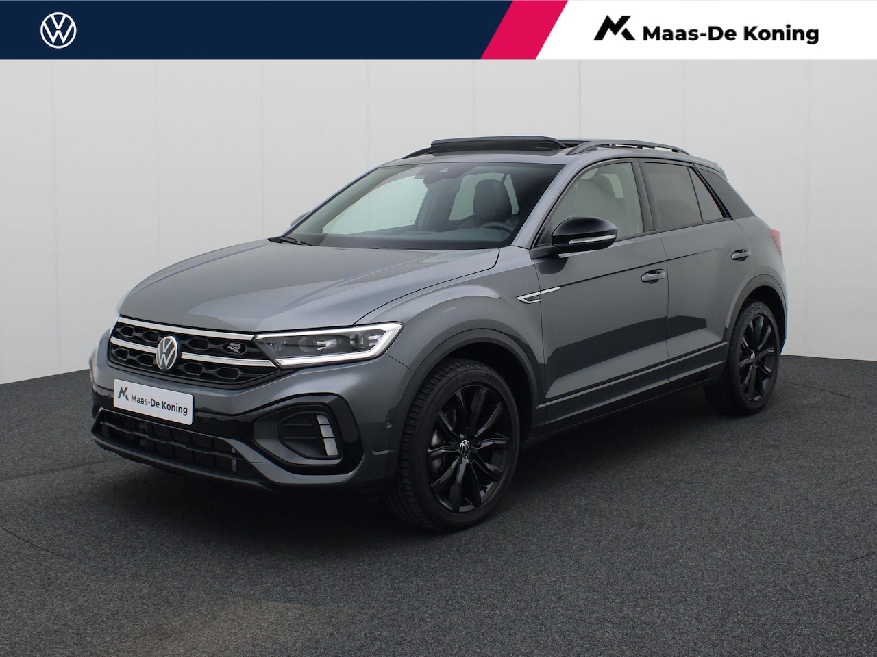 Volkswagen T-Roc - 1.5TSI/150PK R-Line Blackstyle DSG · Panoramadak · Navigatie · Parkeersensoren + camera · - AutoWereld.nl