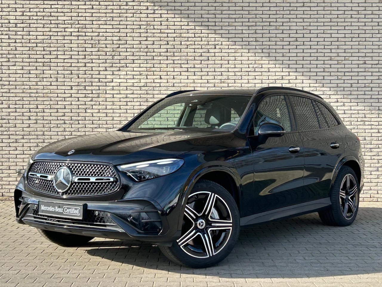 Mercedes-Benz GLC-klasse - 300e 4-Matic AMG Line l Luchtvering | Burmester Soundsystem l Winter pakket l Adaptief Cru - AutoWereld.nl