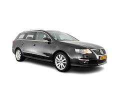 Volkswagen Passat Variant - 3.2 V6 Highline Business 4M Aut. *NL-AUTO | PANO | 1/2LEATHER-ALCANTARA | NAVI-FULLMAP | X