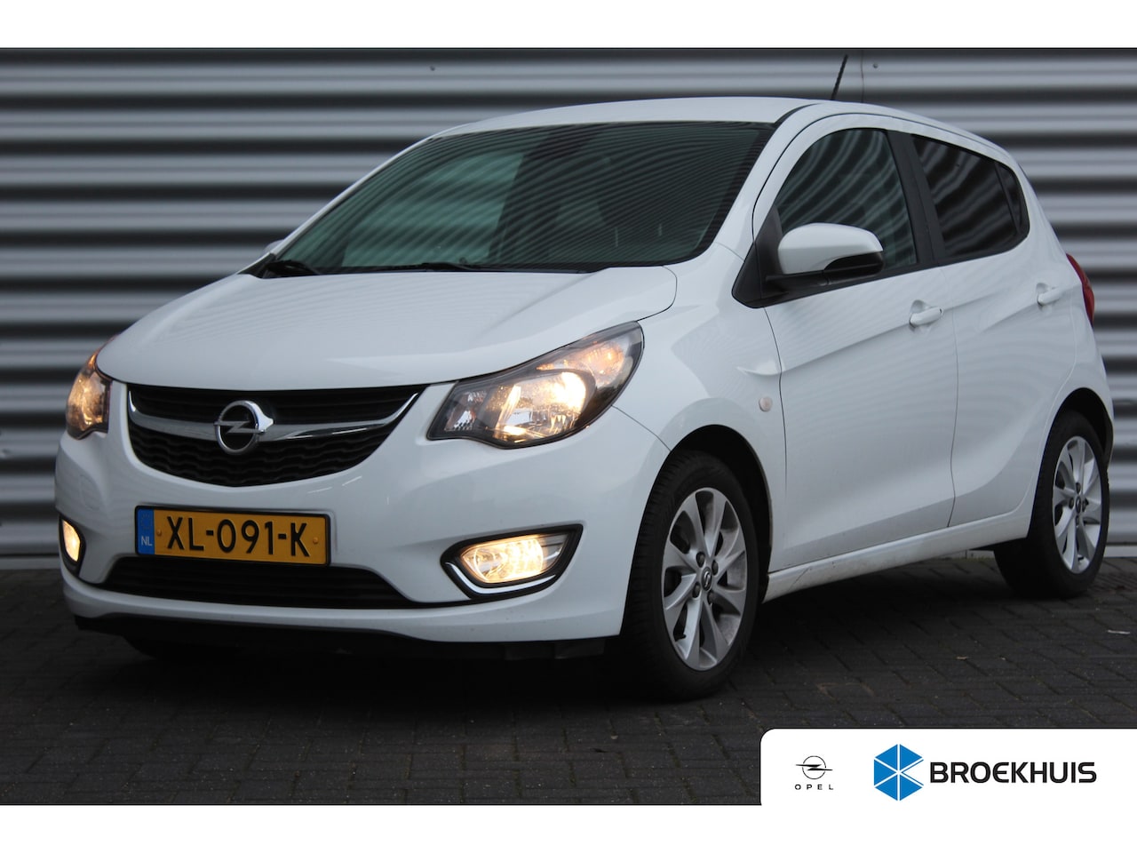 Opel Karl - 1.0 75PK 5-DRS INNOVATION+ / NAVI / LEDER / CLIMA / LED / PDC / 15" LMV / WINTERPAKKET / B - AutoWereld.nl