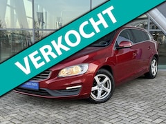 Volvo V60 - 2.0 D4 Momentum Business 190pk Automaat / Schuifdak / Trekhaak