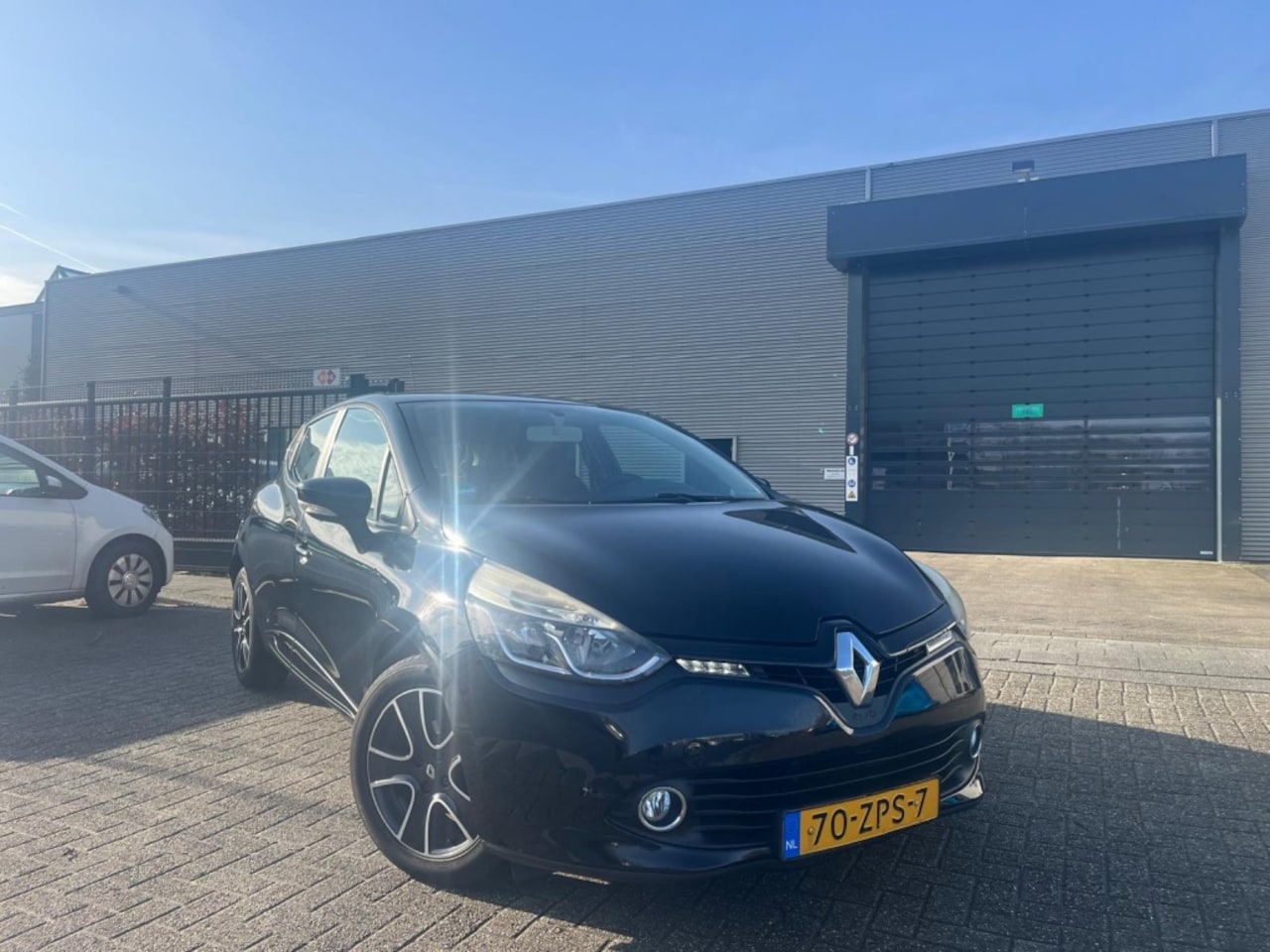 Renault Clio - 0.9 TCe Expression 0.9 TCe Expression - AutoWereld.nl